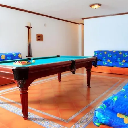 Villa Lvv Con 3 Dormitorios,piscina Privada, Barbacoa, Junto Al Mar