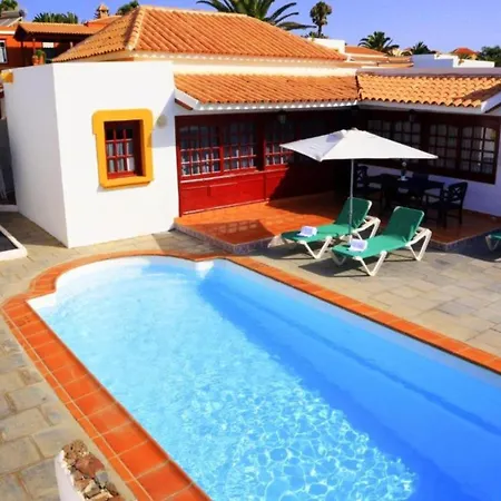 Lvv Con 3 Dormitorios,piscina Privada, Barbacoa, Junto Al Mar