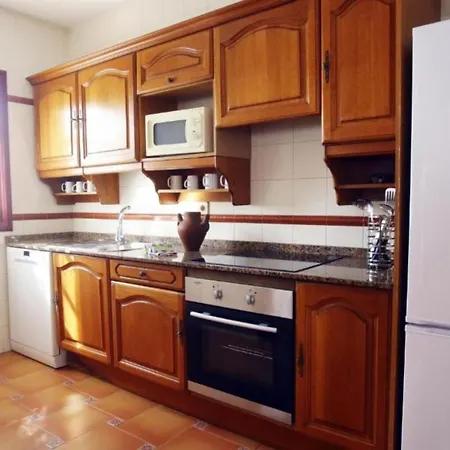 Lvv Con 3 Dormitorios,piscina Privada, Barbacoa, Junto Al Mar * Caleta De Fuste